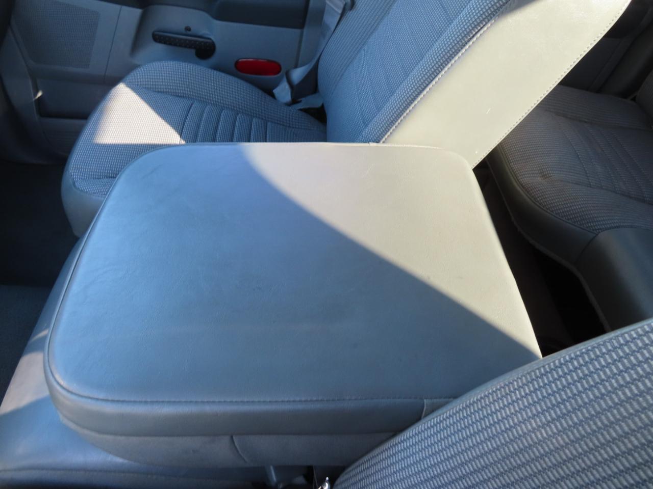 Dodge Ram 1500 4WD Quad Cab 140.5" SLT 2008