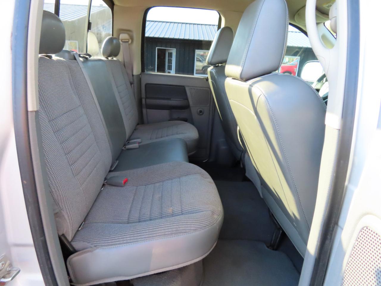 Dodge Ram 1500 4WD Quad Cab 140.5" SLT 2008