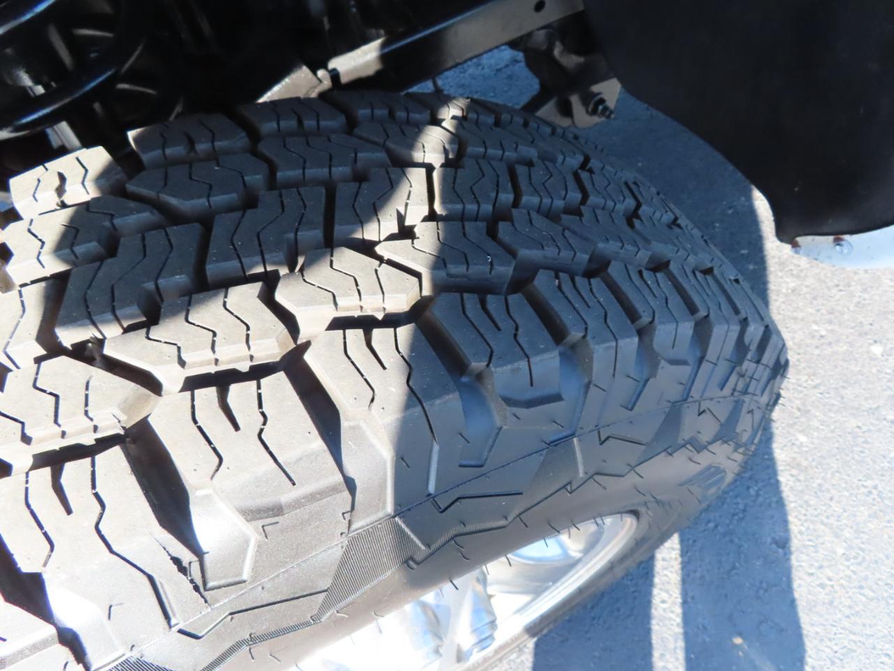 Dodge Ram 2500 4dr Quad Cab 160.5" WB 4WD SLT 2005