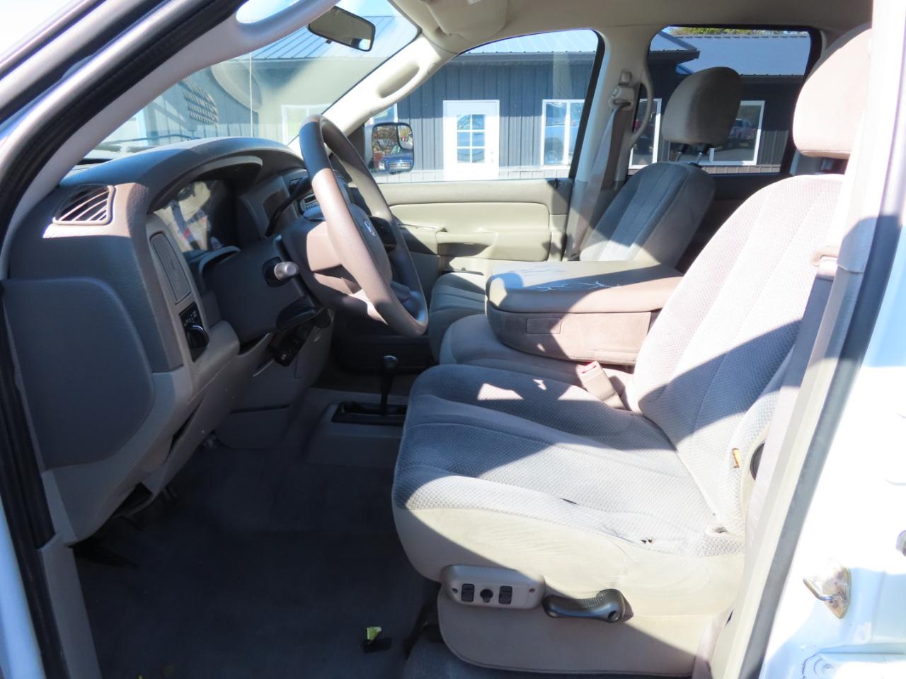 Dodge Ram 2500 4dr Quad Cab 160.5" WB 4WD SLT 2005