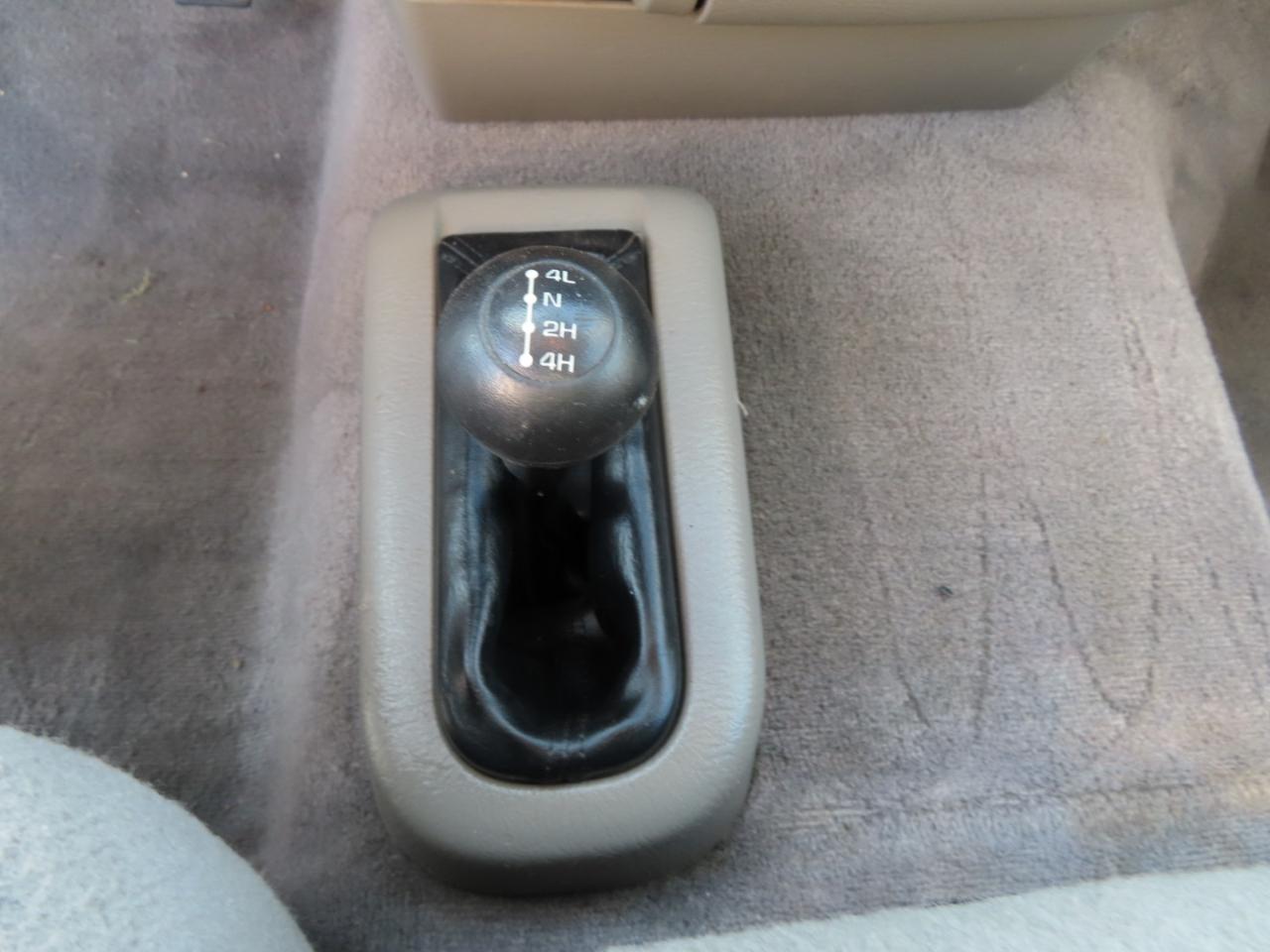 Dodge Ram 2500 4dr Quad Cab 160.5" WB 4WD SLT 2005