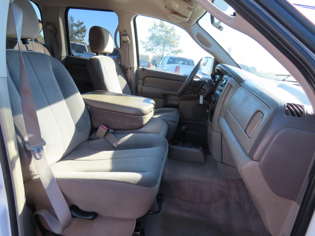 Dodge Ram 2500 4dr Quad Cab 160.5" WB 4WD SLT 2005