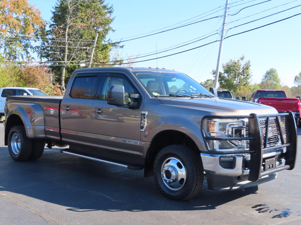 Ford Super Duty F-350 DRW Lariat 4WD Crew Cab 8' Box 2020