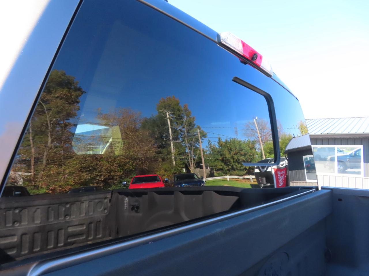 Ford Super Duty F-350 DRW Lariat 4WD Crew Cab 8' Box 2020