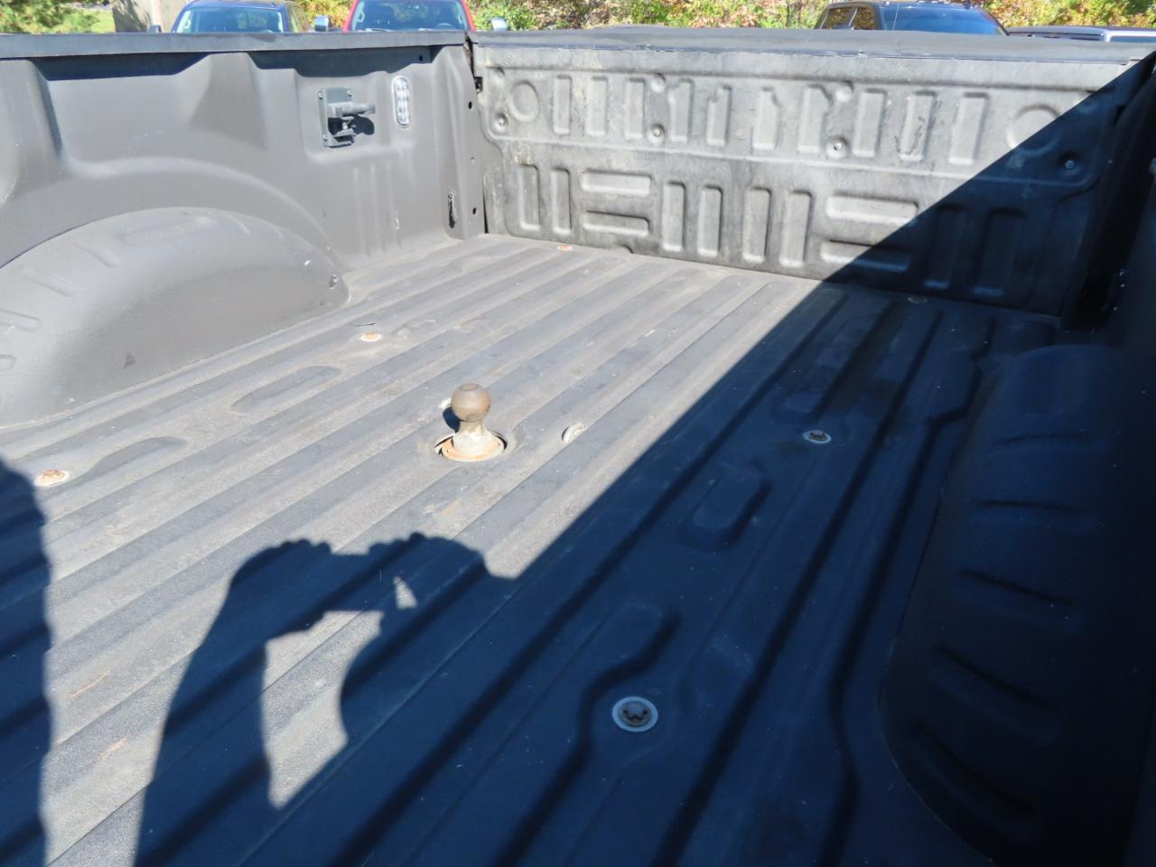 Ford Super Duty F-350 DRW Lariat 4WD Crew Cab 8' Box 2020