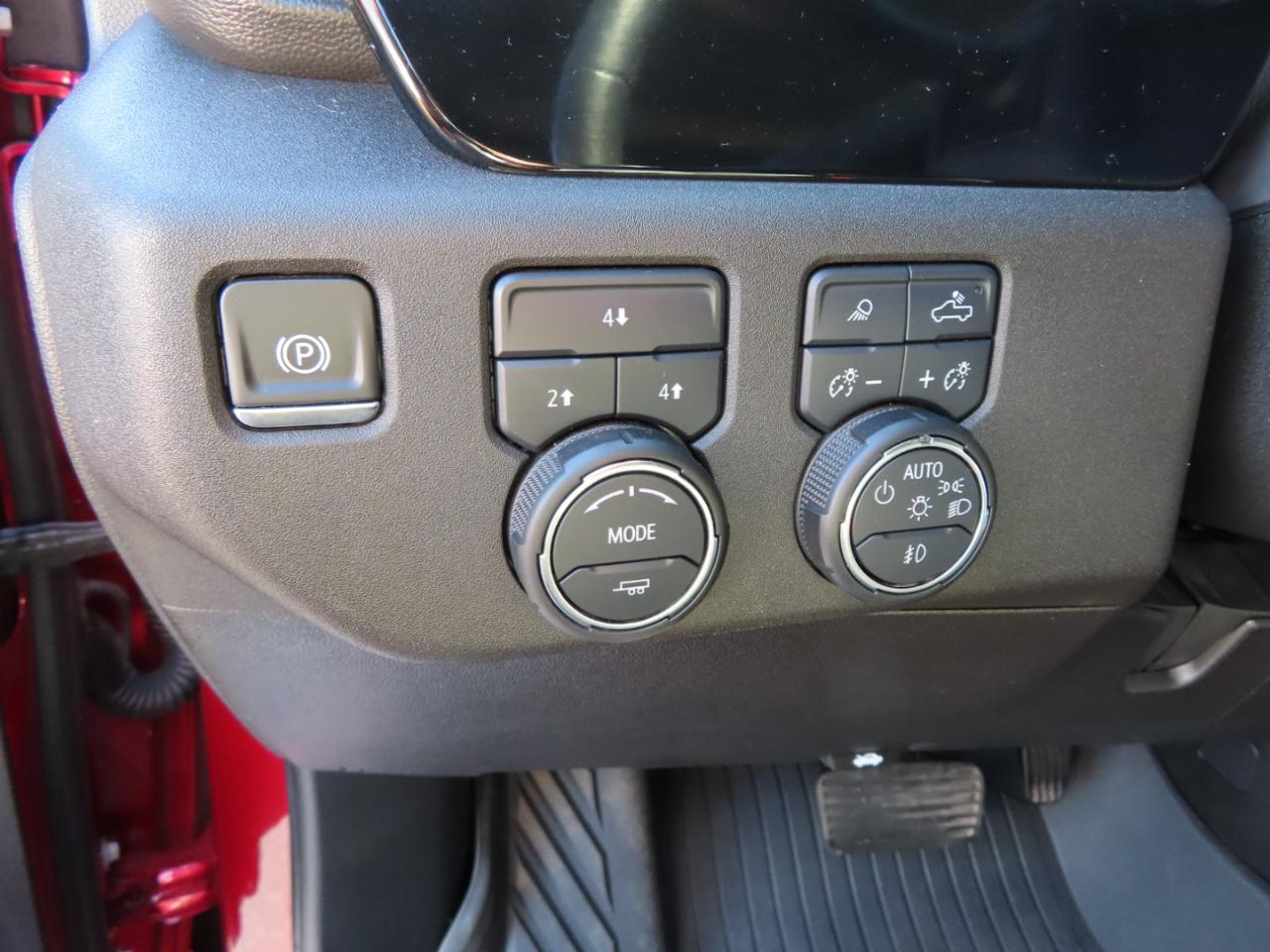 Chevrolet Silverado 2500HD 4WD Crew Cab 159" LT 2024