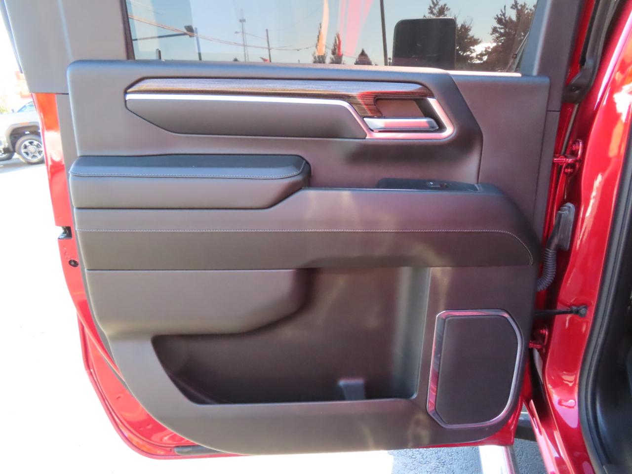 Chevrolet Silverado 2500HD 4WD Crew Cab 159" LT 2024