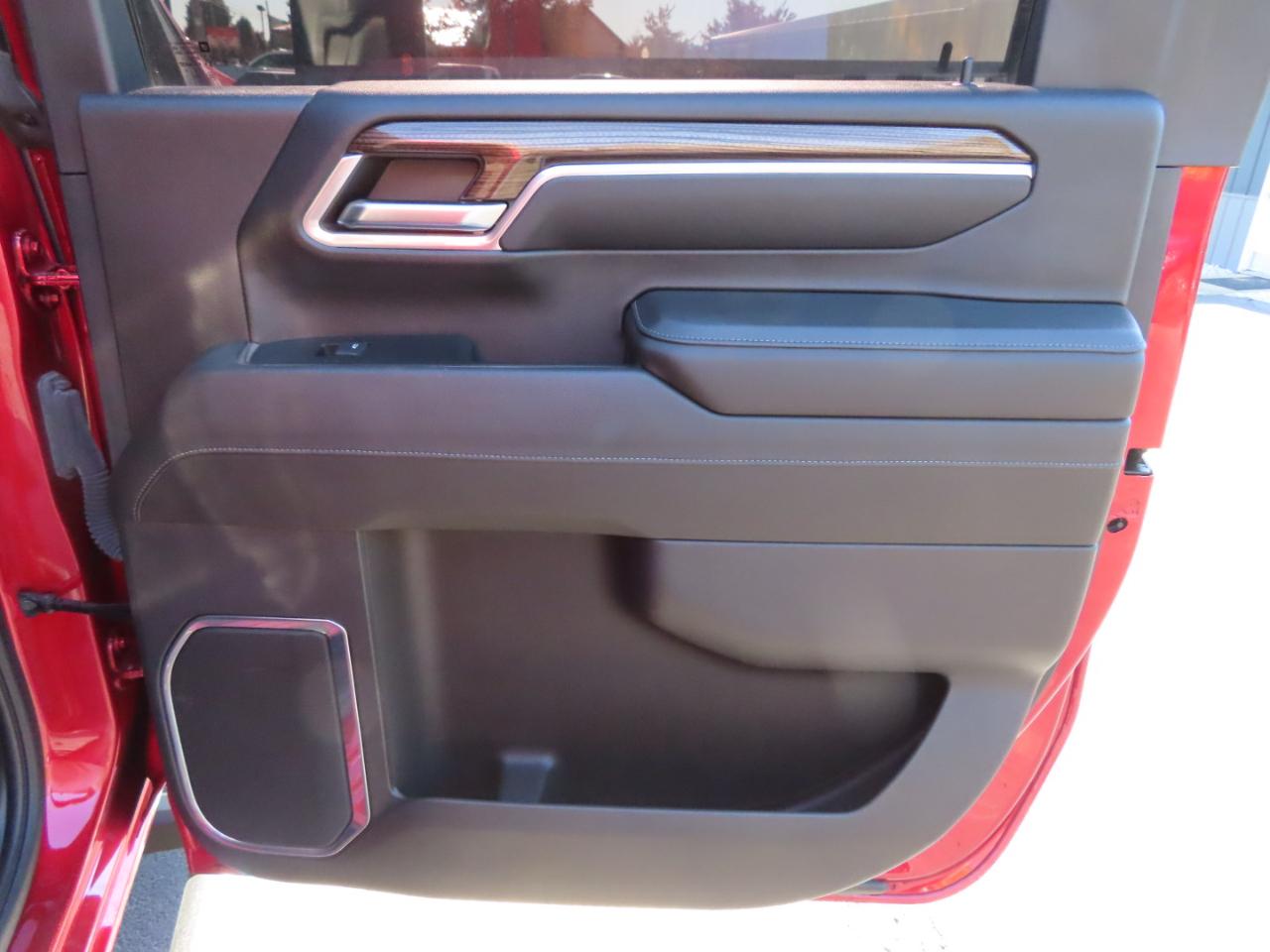Chevrolet Silverado 2500HD 4WD Crew Cab 159" LT 2024