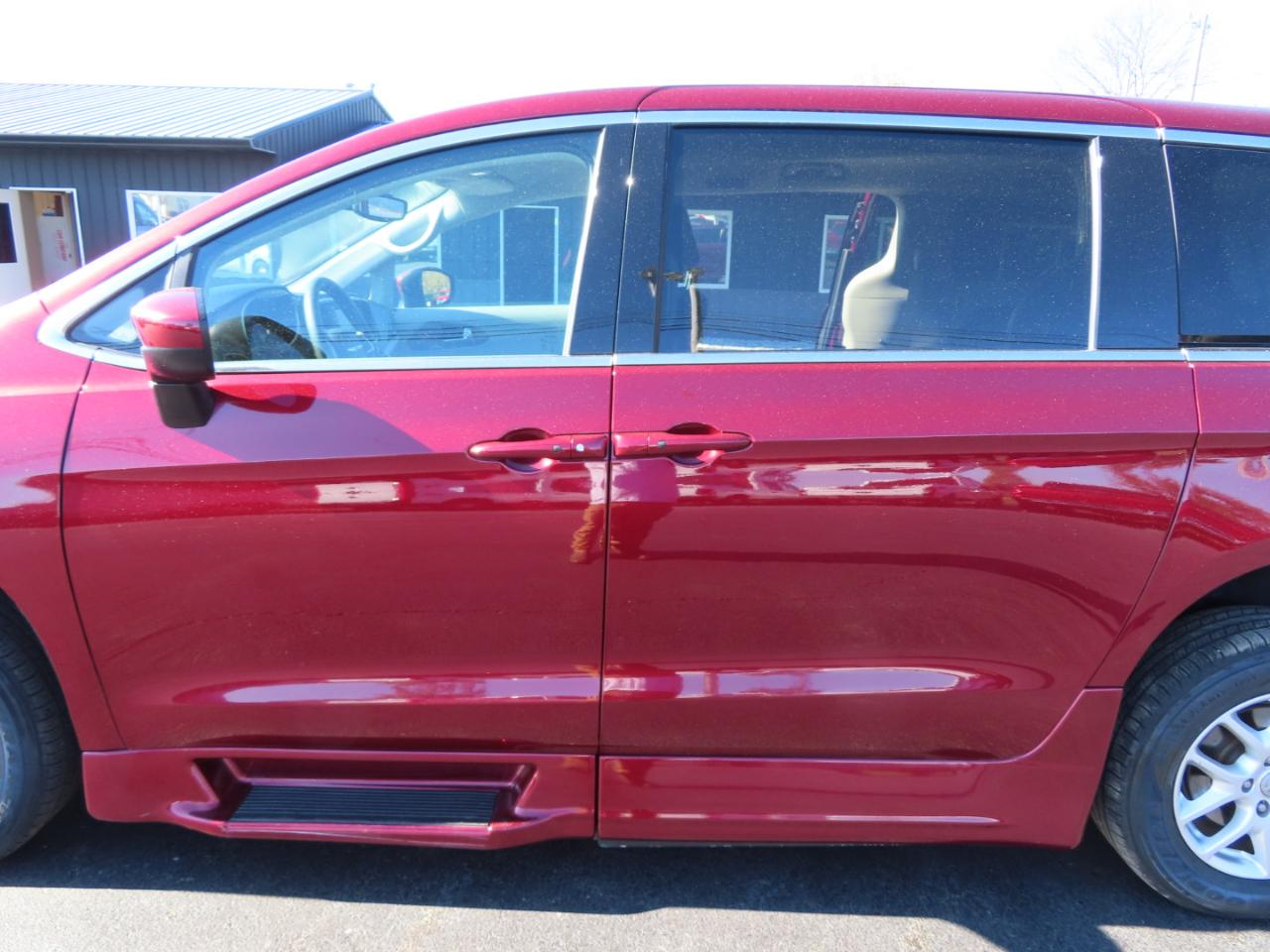 Chrysler Pacifica Touring FWD 2017