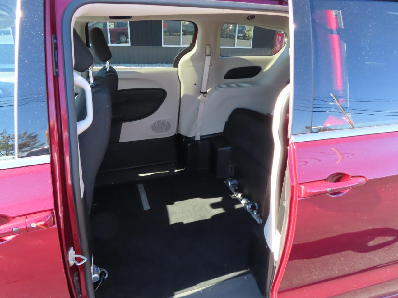 Chrysler Pacifica Touring FWD 2017