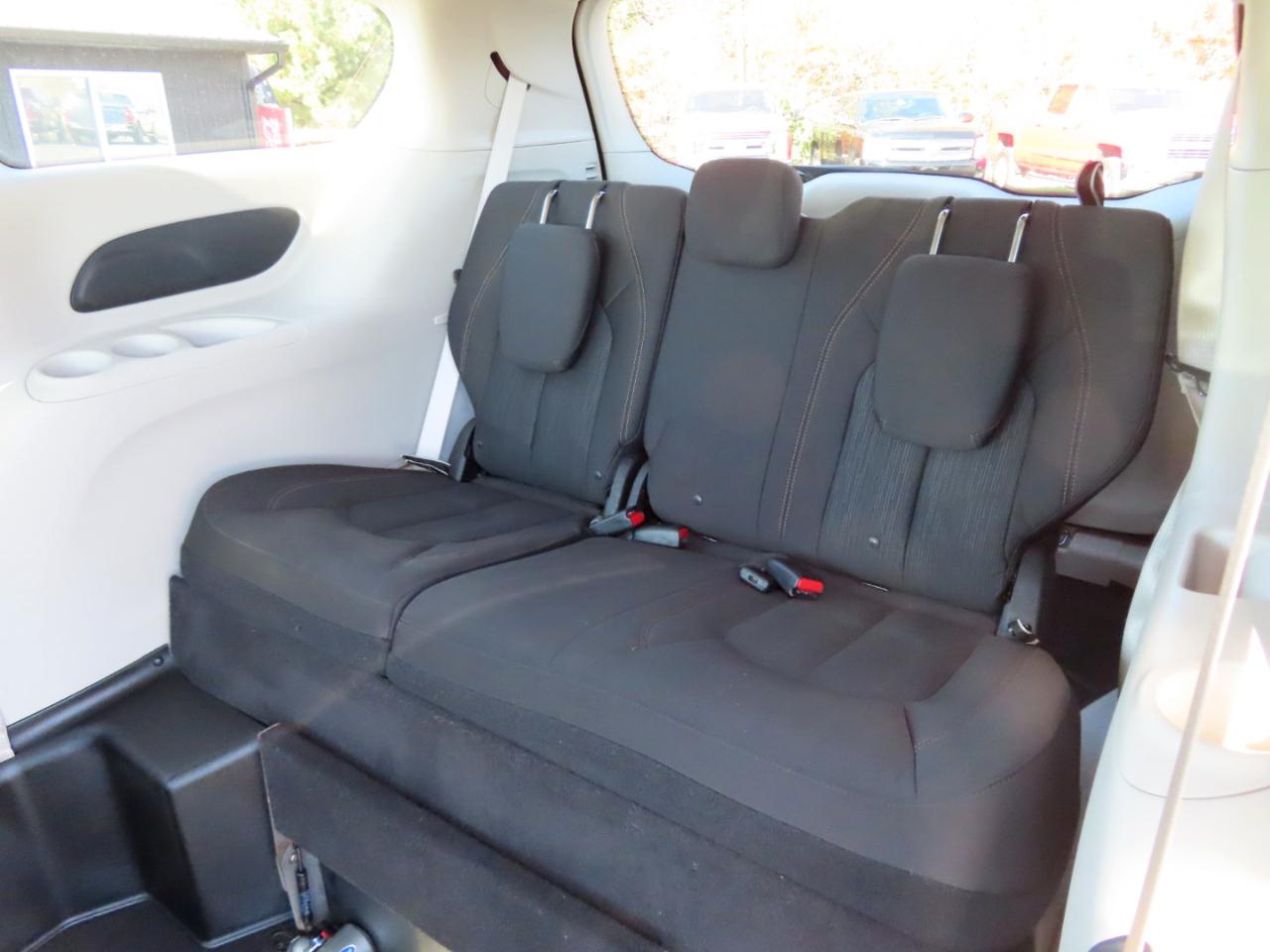 Chrysler Pacifica Touring FWD 2017