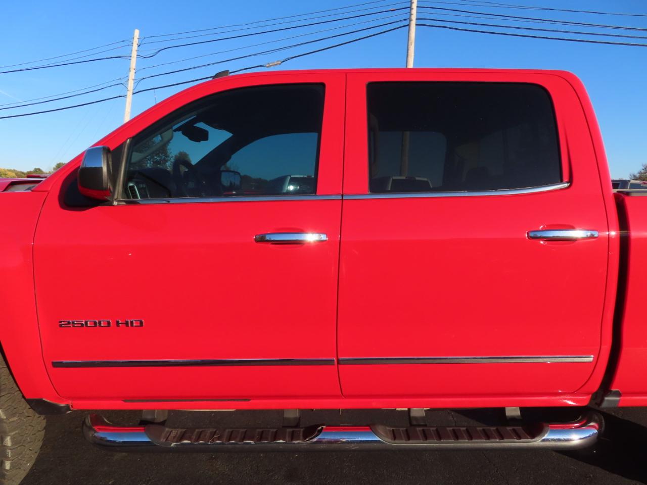 Chevrolet Silverado 2500HD 4WD Crew Cab 153.7" LTZ 2017