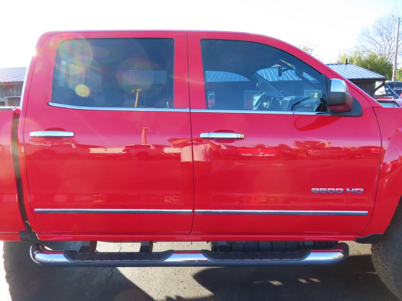 Chevrolet Silverado 2500HD 4WD Crew Cab 153.7" LTZ 2017