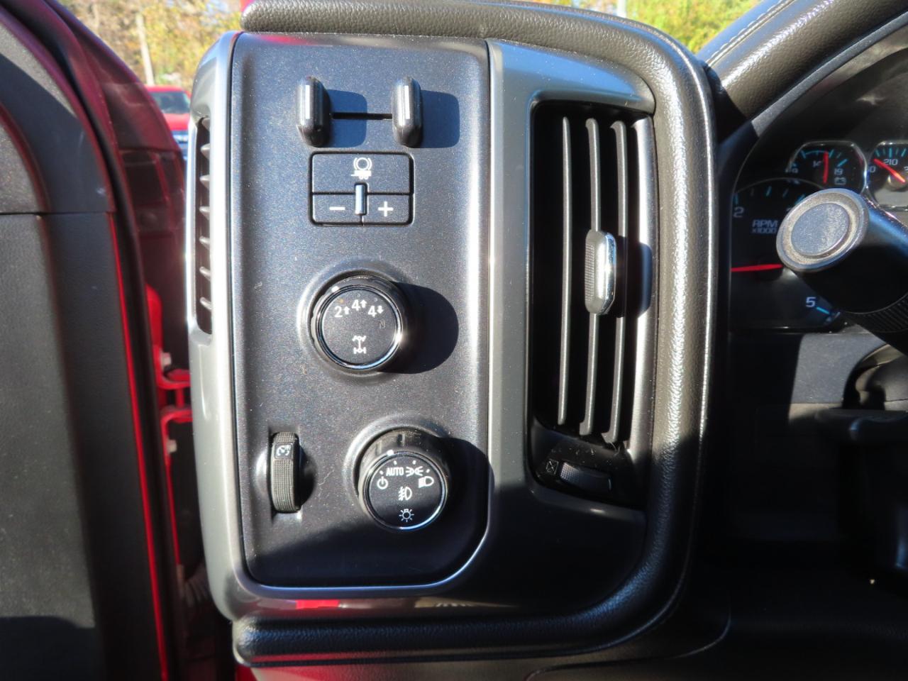 Chevrolet Silverado 2500HD 4WD Crew Cab 153.7" LTZ 2017