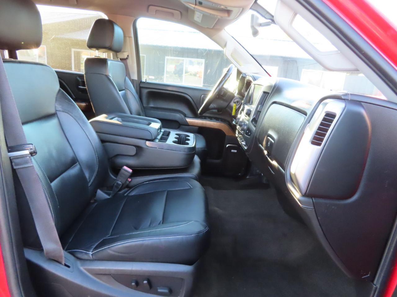 Chevrolet Silverado 2500HD 4WD Crew Cab 153.7" LTZ 2017