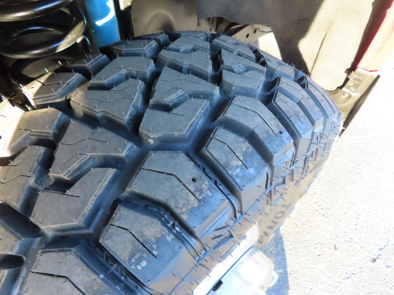 Ford Super Duty F-350 DRW Lariat 4WD Crew Cab 8' Box 2022