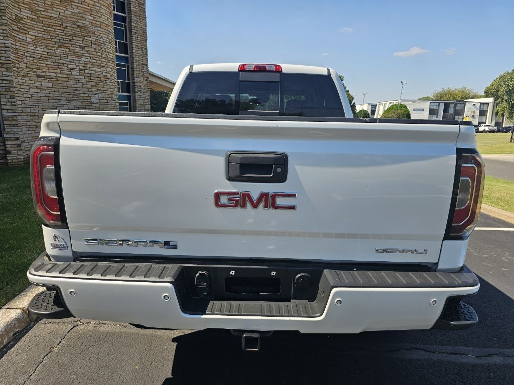 GMC Sierra 1500 Denali Crew Cab Long Box 4WD 2016