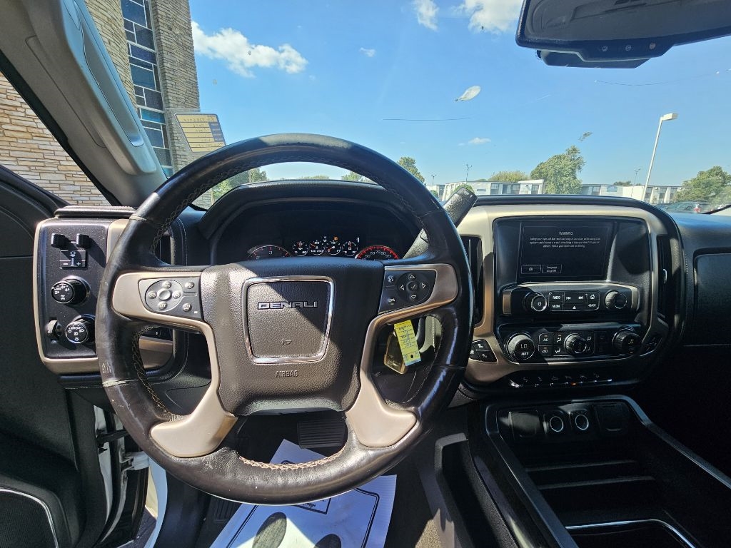 GMC Sierra 1500 Denali Crew Cab Long Box 4WD 2016