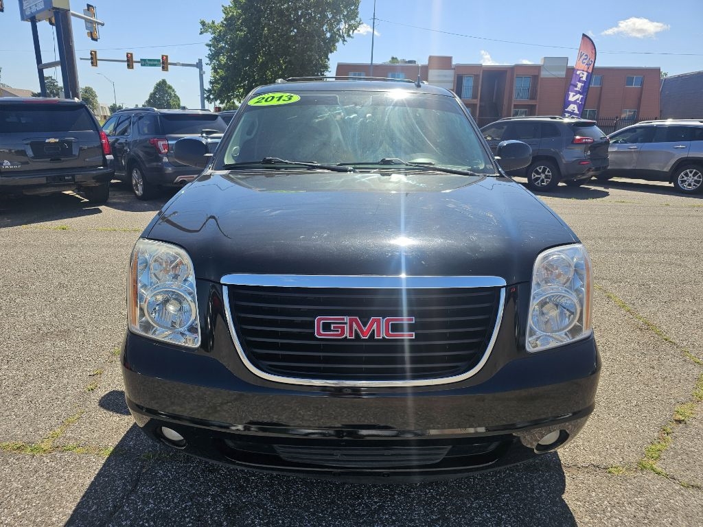 GMC Yukon SLT 2WD 2013