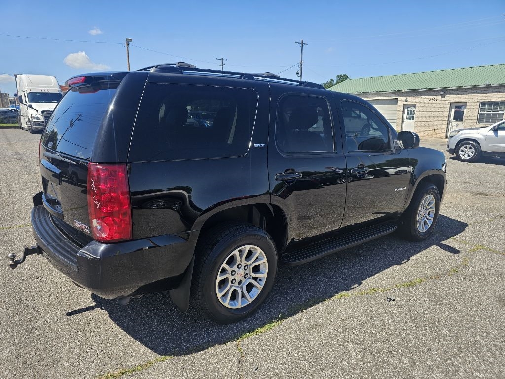 GMC Yukon SLT 2WD 2013
