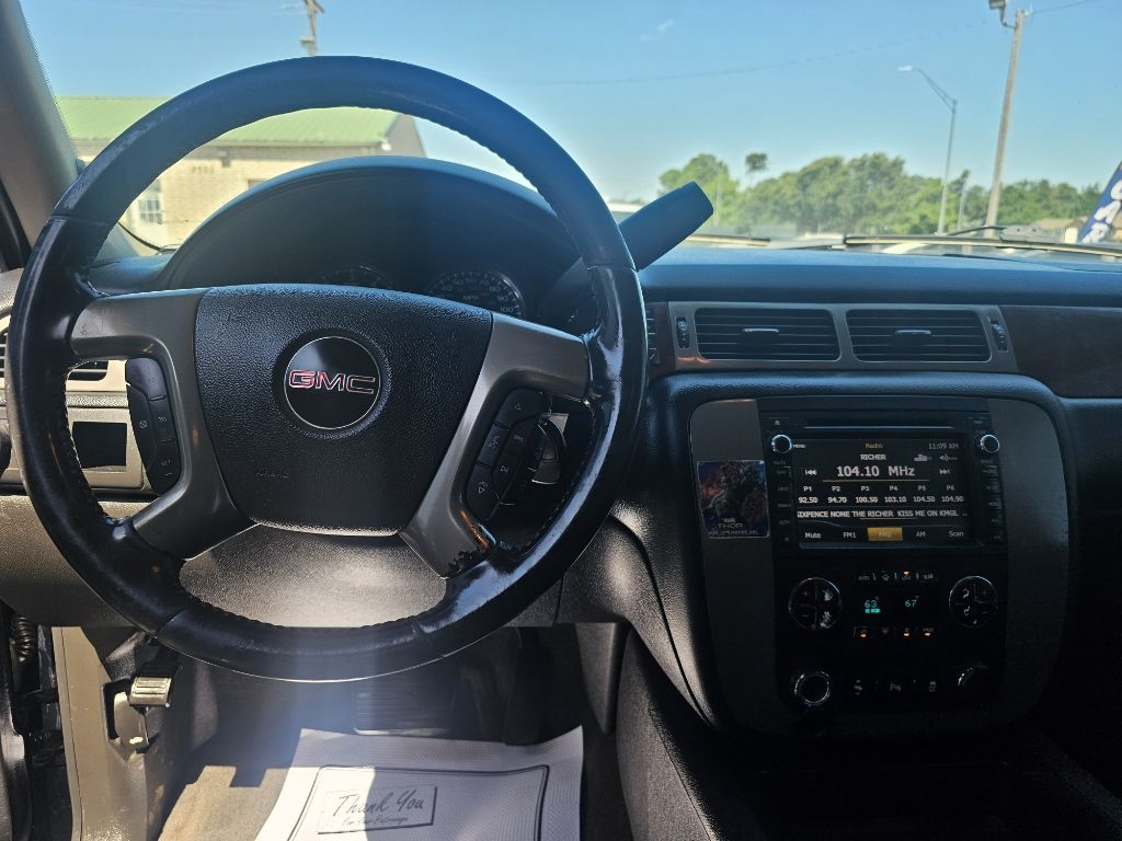 GMC Yukon SLT 2WD 2013