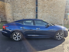 2017 Nissan Maxima 