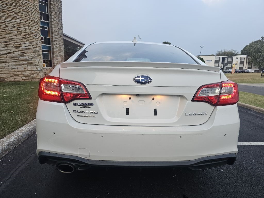 Subaru Legacy 2.5i Sport 2018 Subaru Legacy 2.5i Sport 2018