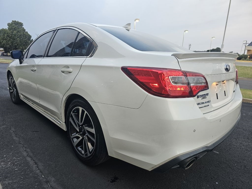 Subaru Legacy 2.5i Sport 2018 Subaru Legacy 2.5i Sport 2018