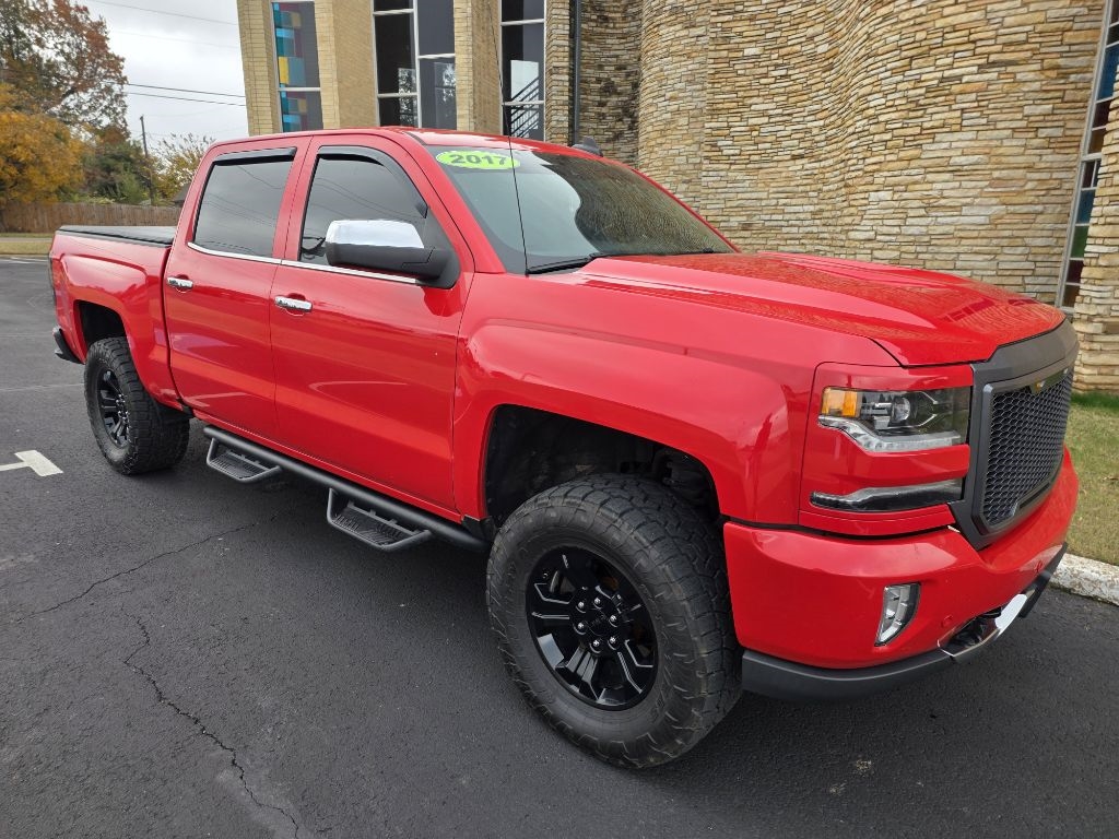 2017 Chevrolet Silverado 1500 LTZ photo 3