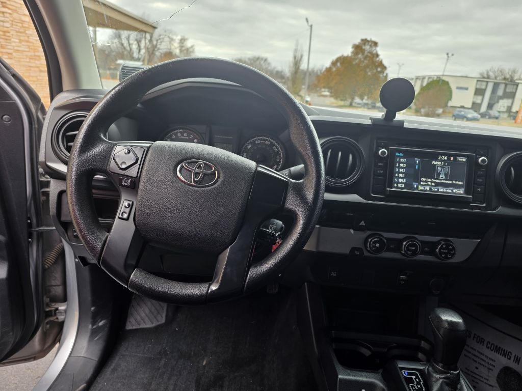 Toyota Tacoma SR5 Double Cab Long Bed I4 6AT 2WD 2017