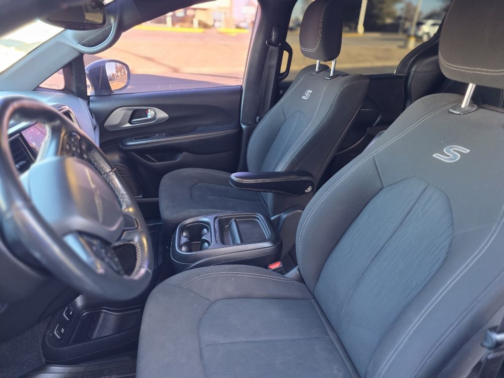 Chrysler Pacifica Touring Plus 2021