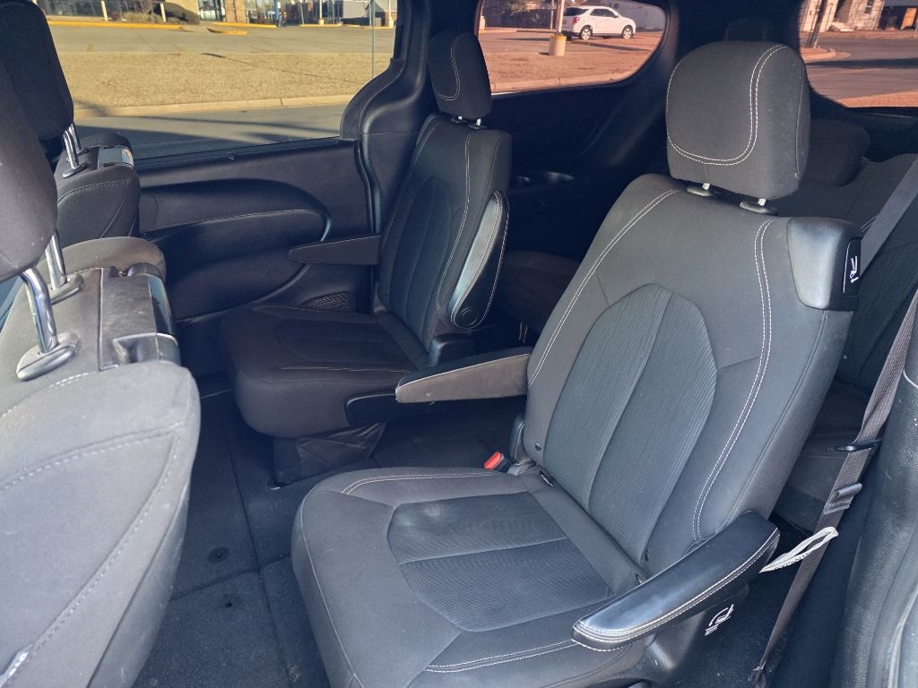 Chrysler Pacifica Touring Plus 2021