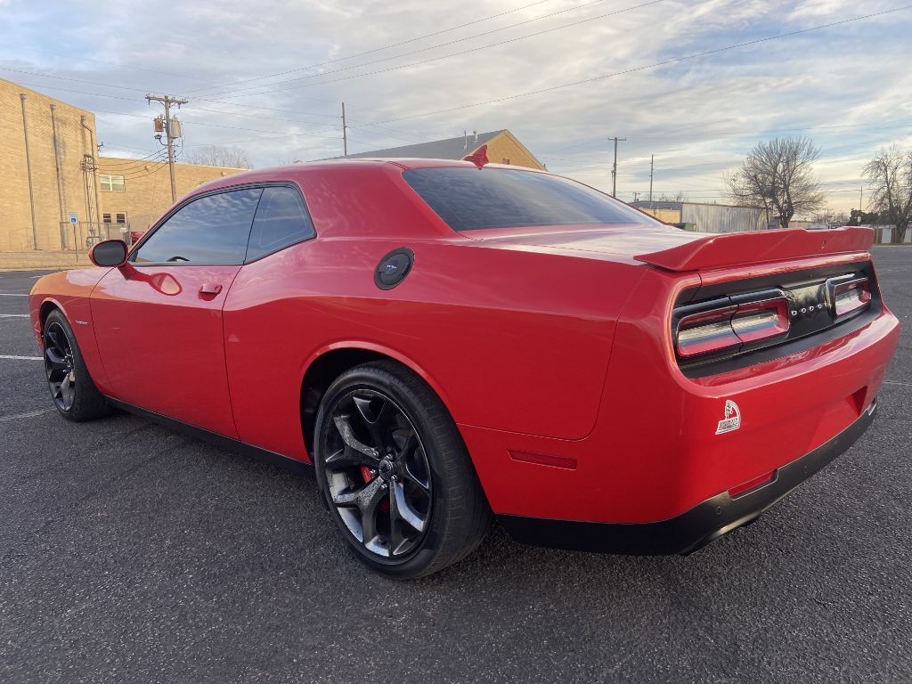 Dodge Challenger R/T Plus 2022