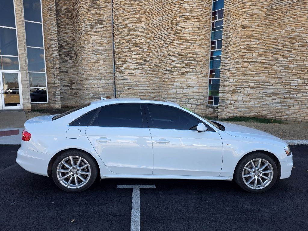 Audi A4 2.0T Premium Plus quattro Sedan AWD 8A 2016