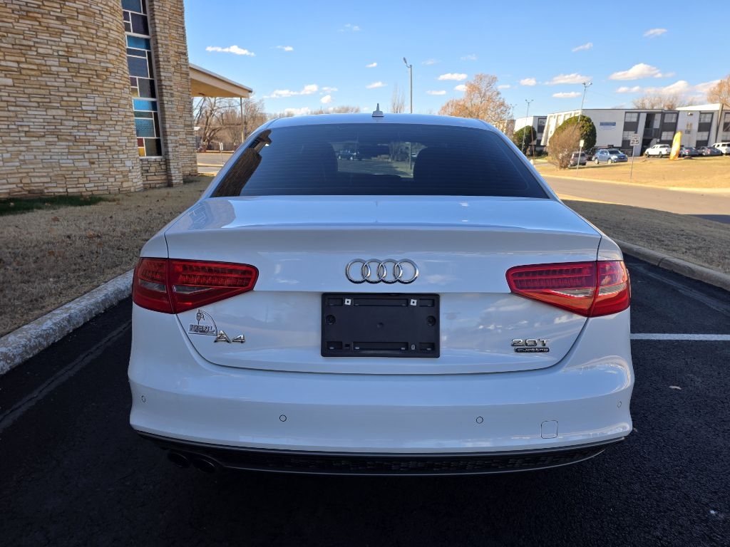 Audi A4 2.0T Premium Plus quattro Sedan AWD 8A 2016