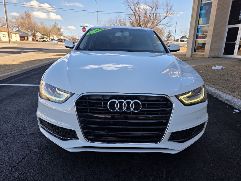 Audi A4 2.0T Premium Plus quattro Sedan AWD 8A 2016