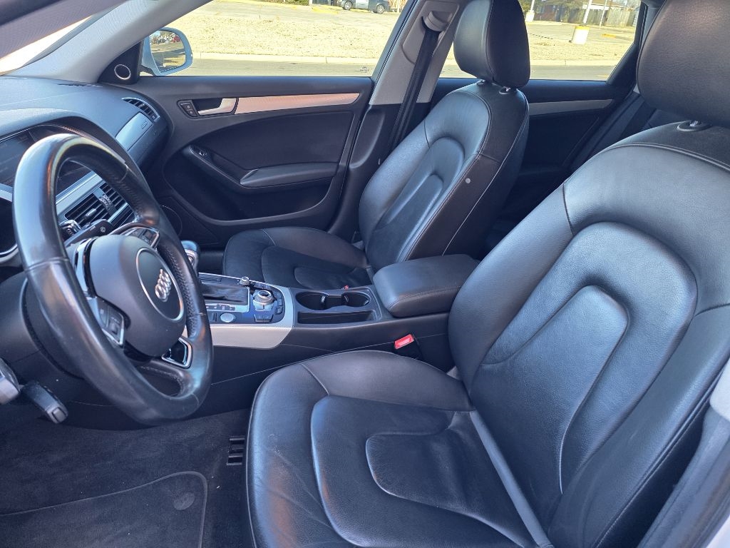 Audi A4 2.0T Premium Plus quattro Sedan AWD 8A 2016