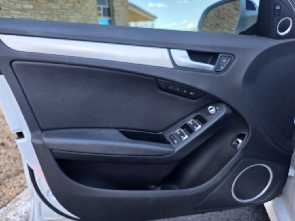 Audi A4 2.0T Premium Plus quattro Sedan AWD 8A 2016