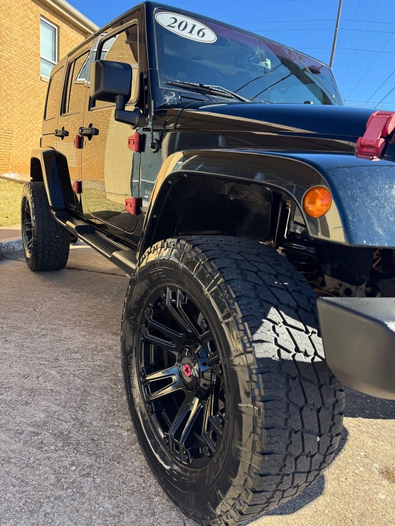 2016 Jeep Wrangler Unlimited Sahara