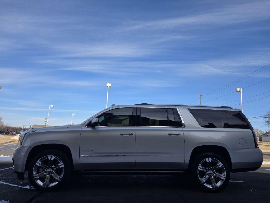 GMC Yukon XL Denali 4WD 2017