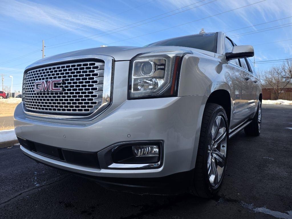 GMC Yukon XL Denali 4WD 2017