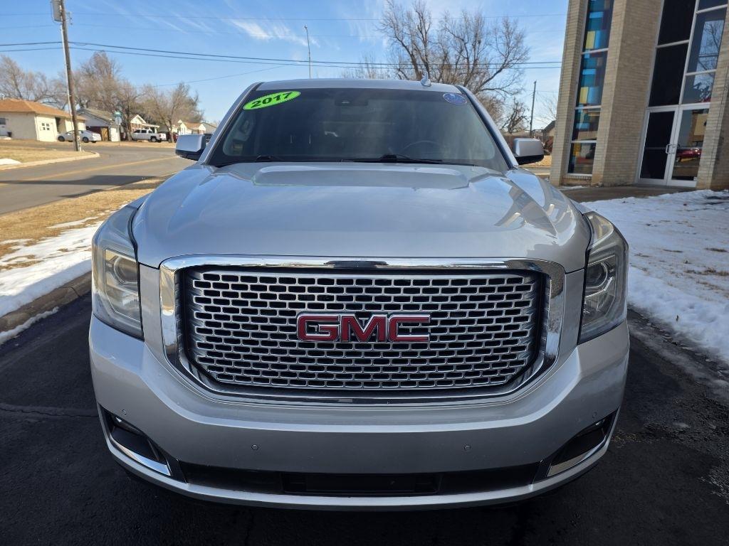 GMC Yukon XL Denali 4WD 2017