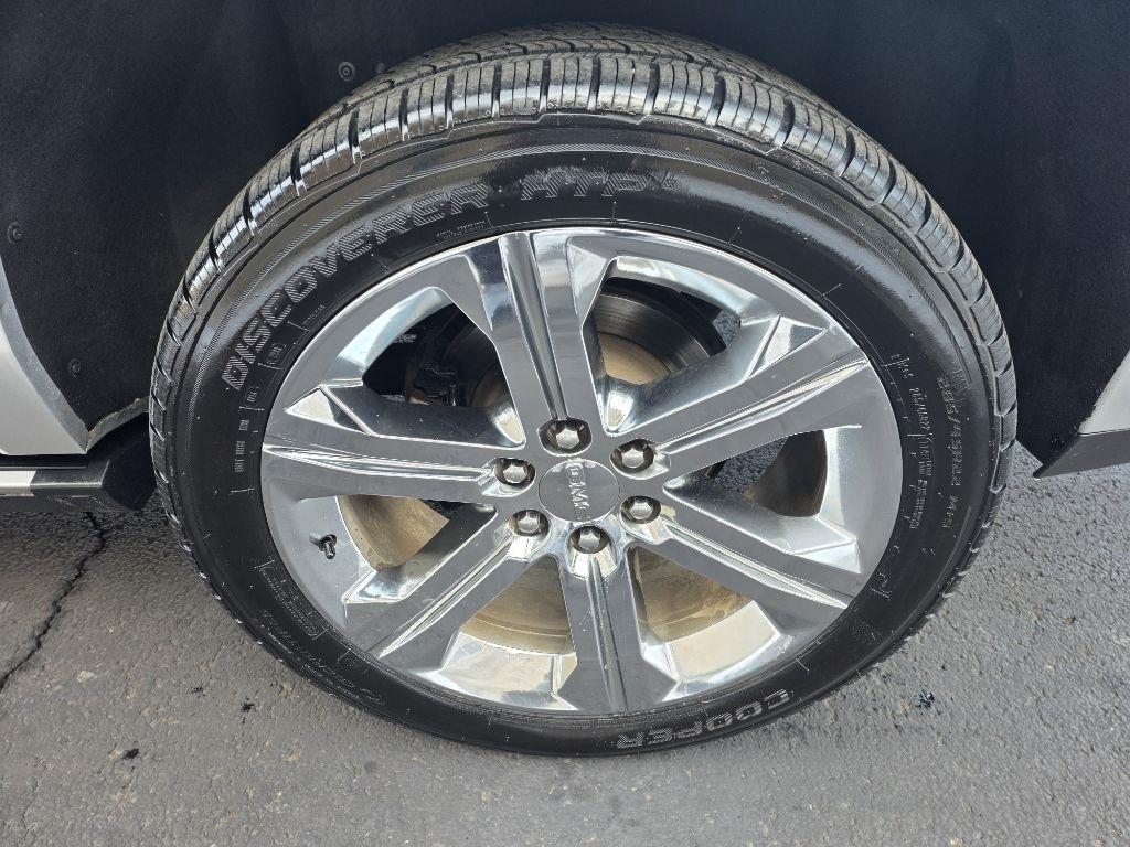 GMC Yukon XL Denali 4WD 2017