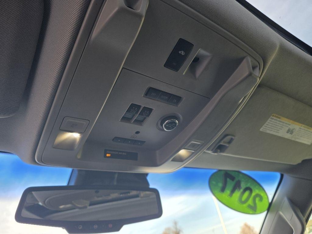 GMC Yukon XL Denali 4WD 2017