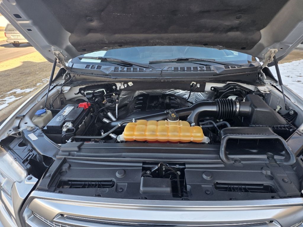 Ford F-150 XL SuperCrew 5.5-ft. Bed 4WD 2015