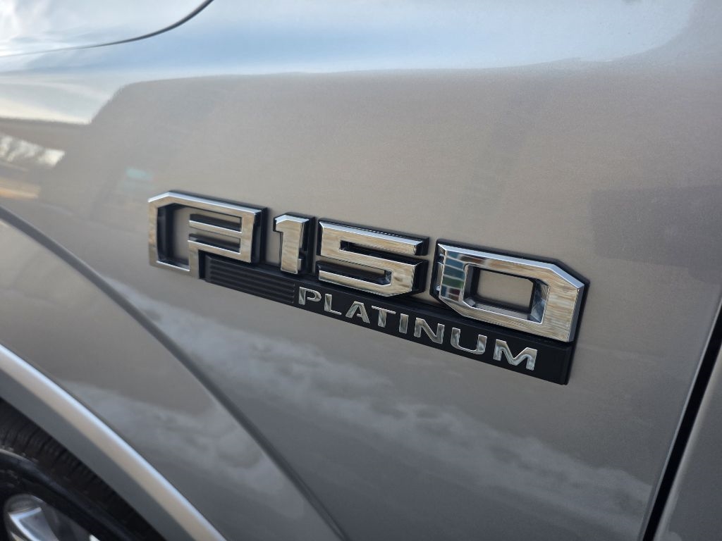 Ford F-150 XL SuperCrew 5.5-ft. Bed 4WD 2015