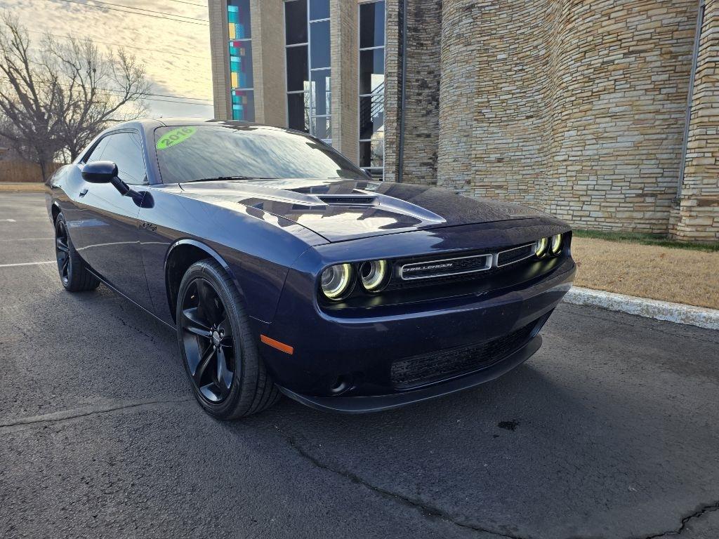 2016 Dodge Challenger SXT