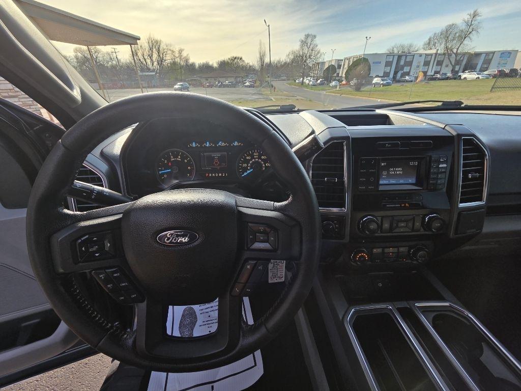 Ford F-150 XL SuperCrew 5.5-ft. Bed 4WD 2015