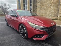 2022 Hyundai Elantra 