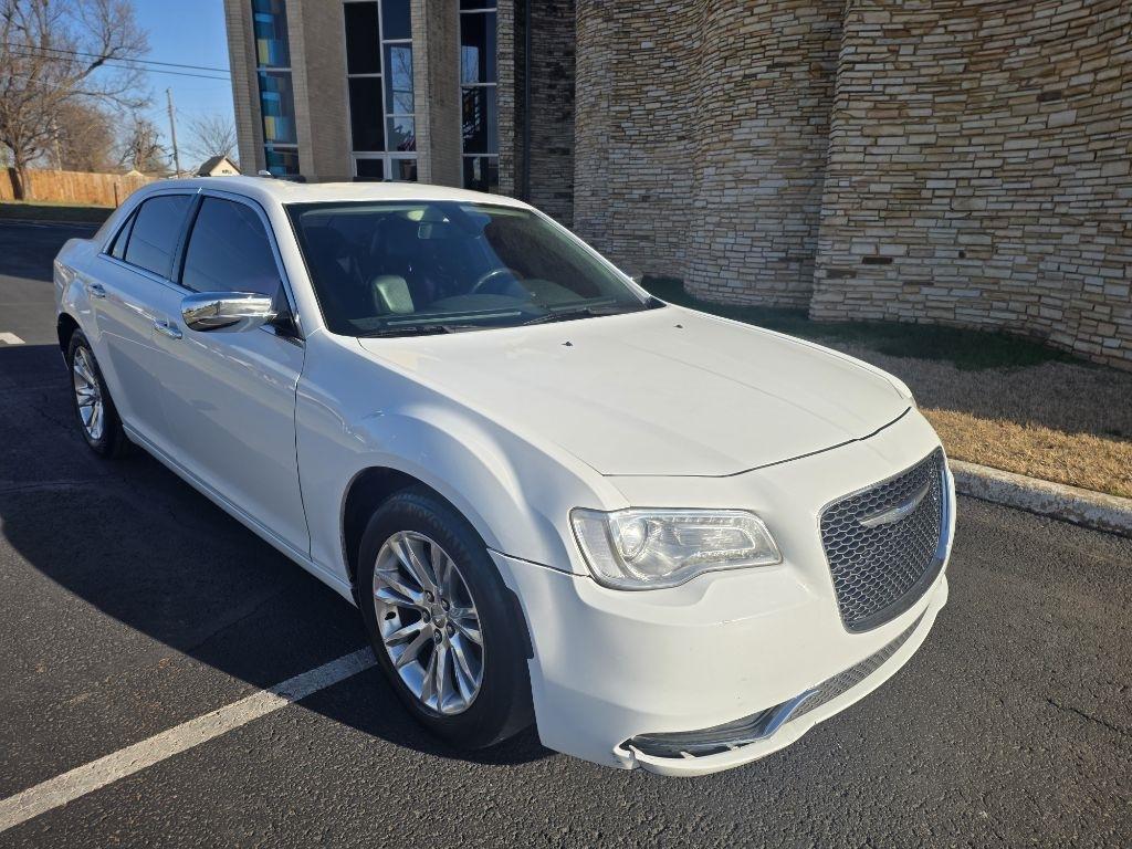 2017 Chrysler 300 C RWD